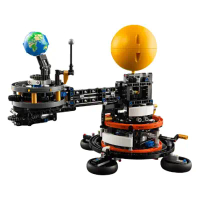 【LEGO】軌道上的地球和月球 42179