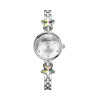 นาฬิกาข้อมือผู้หญิง  Lucky Star Quartz ดีไซด์เก๋ สายสแตนเลส  รุ่น K6201 สีเงิน