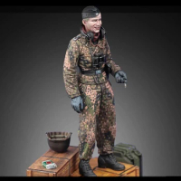 1/35 Scale Unpainted Assembly Resin Figure Kit 1 Figure