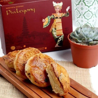 Kue Pia Legong Rasa Keju Isi 8 - Oleh oleh Kue Pia Khas Bali