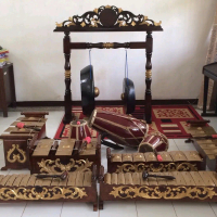 gamelan degung temprak bahan besi