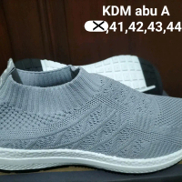 SEPATU KDM - SEPATU SLIP ON RAJUT COWOK